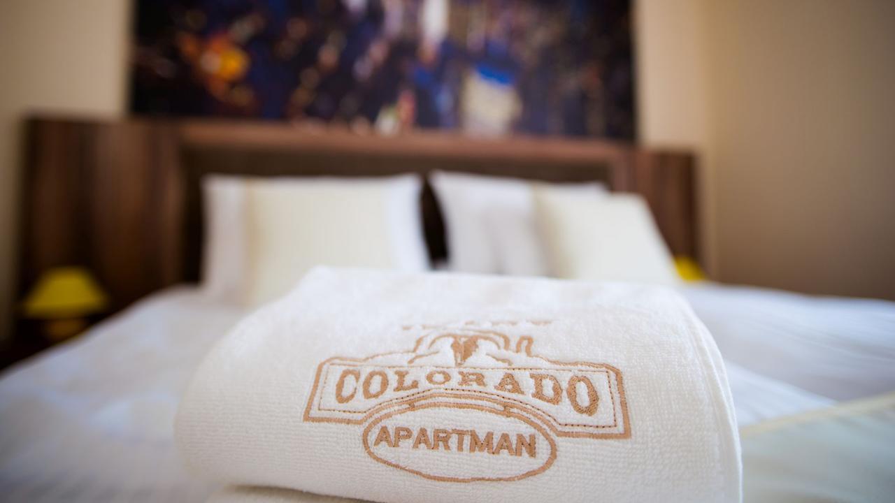 Nyíregyháza Irany Colorado Apartman Bed & Breakfast エクステリア 写真
